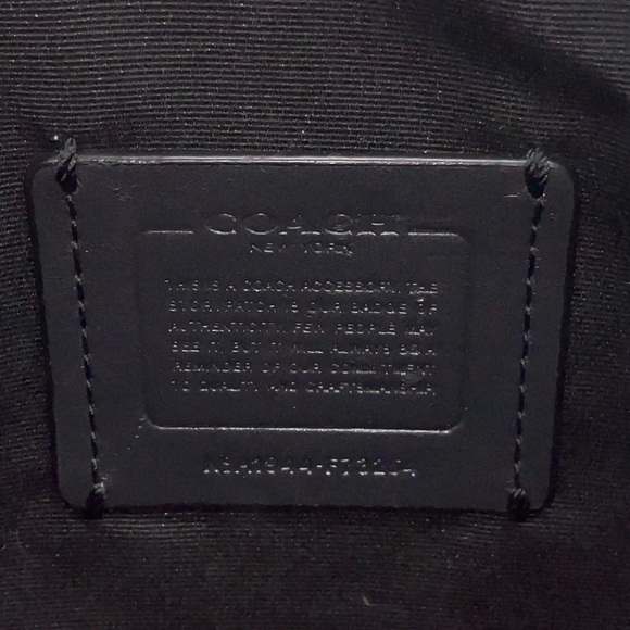 Auth Coach Signature Beige Black PVC
Leather Clutch Bag W/Dust bag - Picture 3 of 16